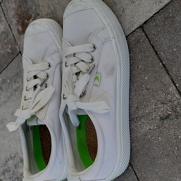 Cariuma Oca Low White Canvas Sneakers Sz 7.5 - Picture 9 of 10